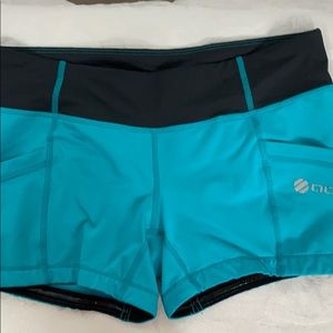 Octagon teal blue /black short workout shorts Med
